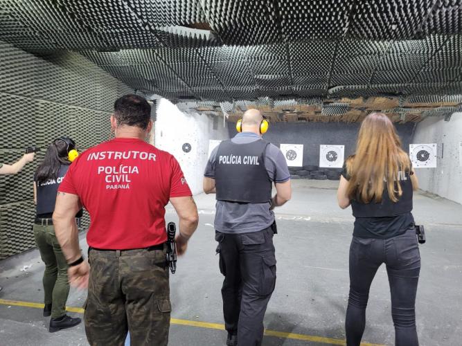 Instrutor de Armamento e Tiro