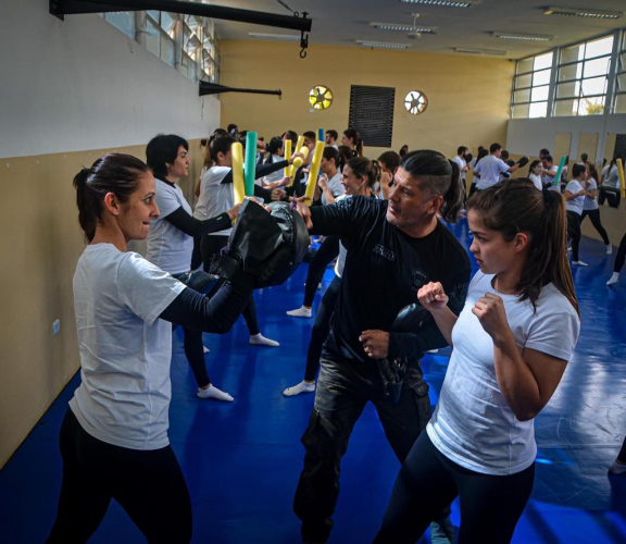 Aulas de Defesa Pessoal Policial