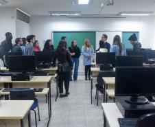 ESPC recebe visita de alunos do curso de direito da PUC-PR