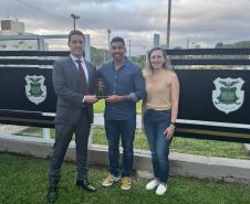 Superintendente da ESPC recebe homenagem