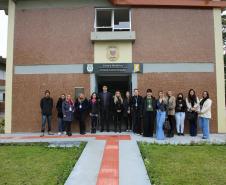 ESPC-PR recebe visita de servidores administrativos da Sesp