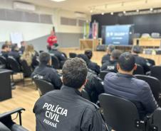 ESPC-PR realiza Curso de Operador Beretta APX e entrega novo armamento para policiais civis de três subdivisões