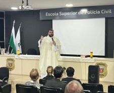 ESPC-PR realiza missa em memória de policiais civis