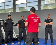 ESPC-PR capacita primeira turma descentralizada de instrutores para docência no uso de Taser 10