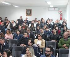 Palestra sobre enfrentamento ao suicídio