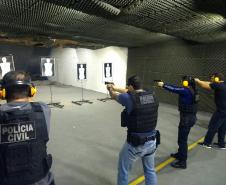 Policiais da DPMETRO em curso de atualização em Tiro