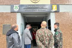 ESPC-PR recebe visita da 5ª Divisão de Exército