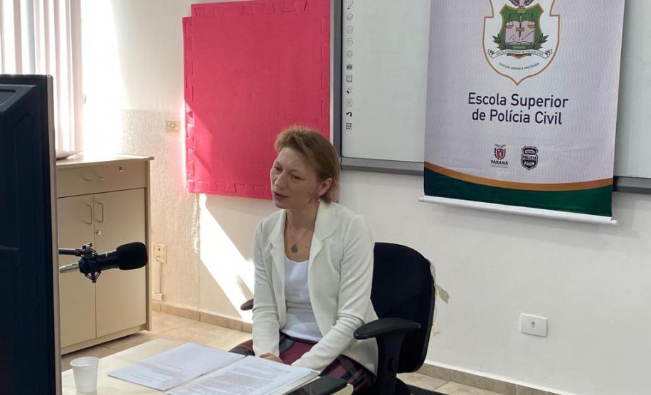 curso de capacitação de profissionais no atendimento humanizado de crianças e adolescentes.