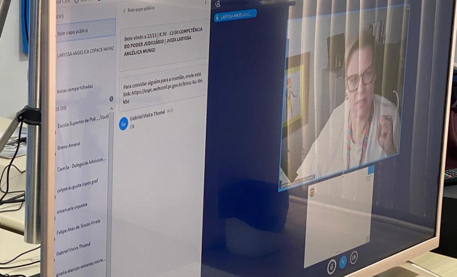 curso de capacitação de profissionais no atendimento humanizado de crianças e adolescentes.