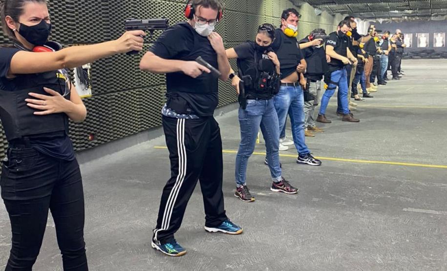 Armamento e tiro fevereiro de 2022