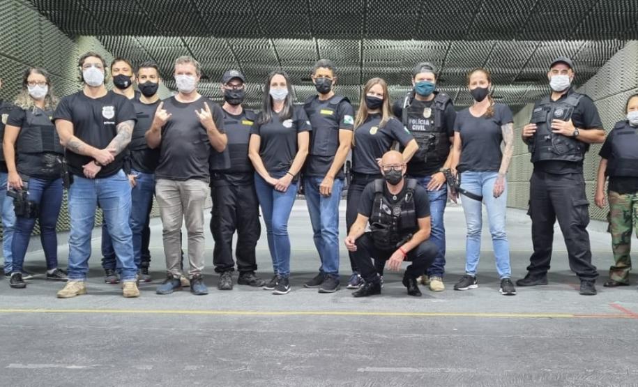 Armamento e tiro fevereiro de 2022