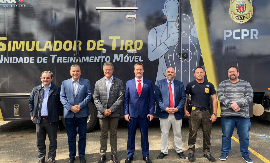 autoridades no simulador