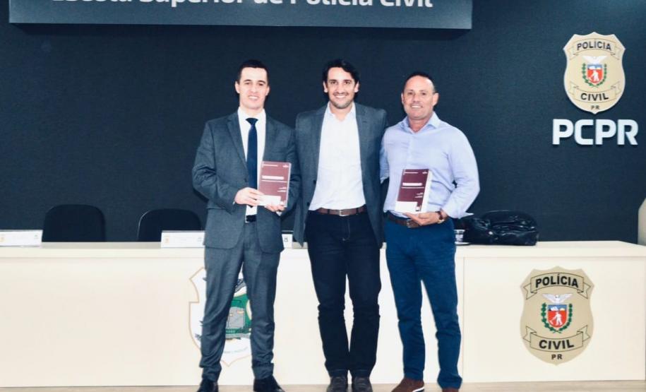 Lançamento de Livro sobre Terrorismo