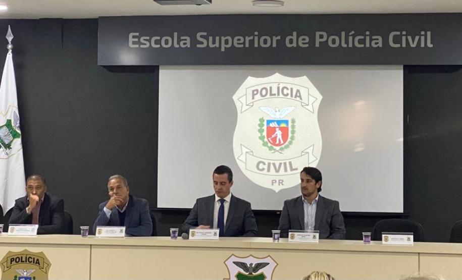 Lançamento de Livro sobre Terrorismo2