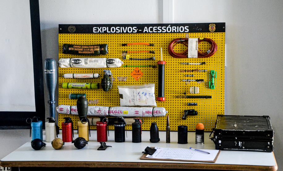 Estágio de Prática e Manipulação de Explosivos / 3