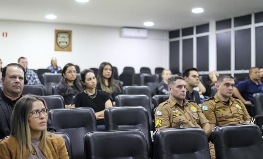 Palestra - Tráfico Humano