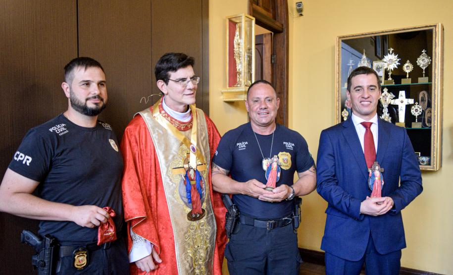 Equipe da ESPC participa da Missa em Alusão aos 170 anos da Polícia Civil do Paraná