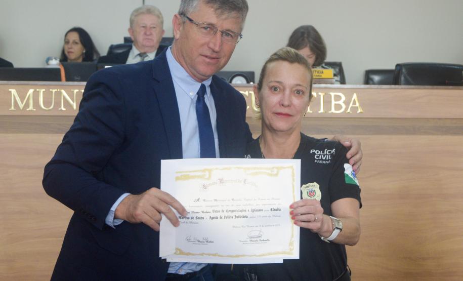 Policiais da ESPC recebem Votos de Congratulações e Aplausos da Câmara Municipal de Curitiba