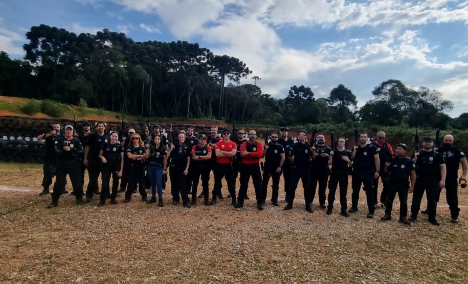 ESPC realiza Curso de Habilitação de Fuzil para servidores lotados na DHPP