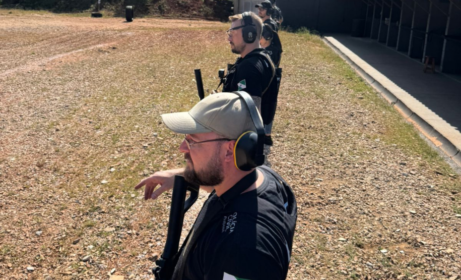 ESPC realiza Curso de Habilitação de Fuzil para servidores lotados na DHPP