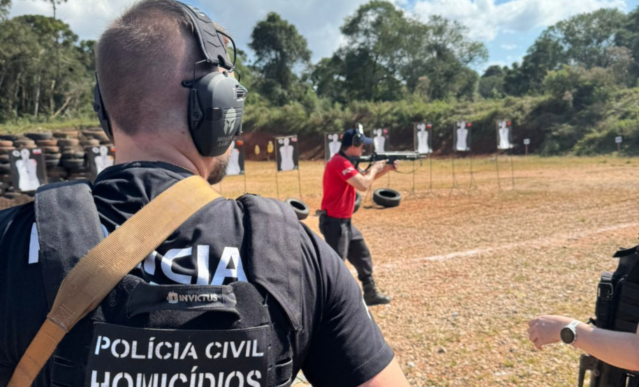 ESPC realiza Curso de Habilitação de Fuzil para servidores lotados na DHPP