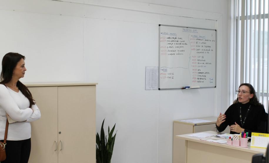 ESPC recebe visita de alunos da Faculdade Inspirar