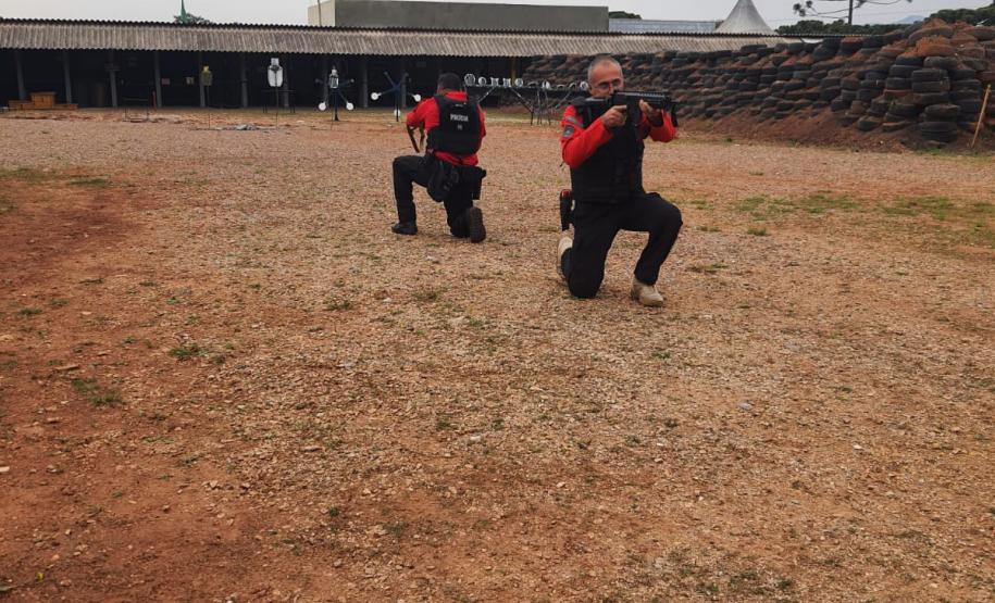 ESPC realiza Curso de Extensão para Habilitação no Manuseio de Armas Longas – Fuzil para policiais lotados no interior