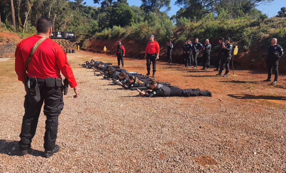 ESPC realiza edição mensal do Curso de Extensão para Habilitação no Manuseio de Armas Longas – Fuzil