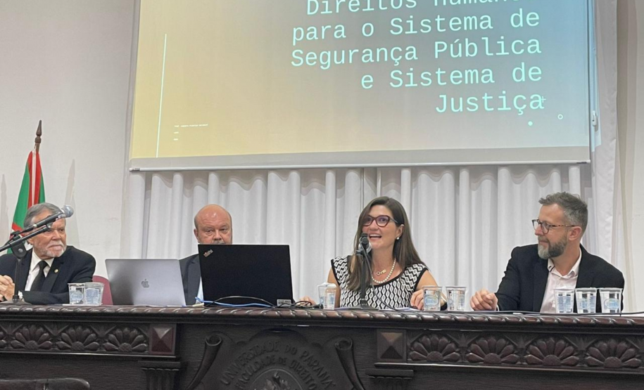ESPC participa do Curso Interinstitucional de Educação em Direitos Humanos