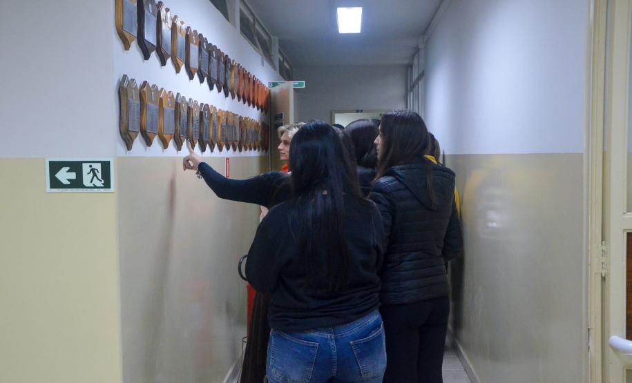 ESPC recebe visita de alunos do curso de direito da PUC-PR