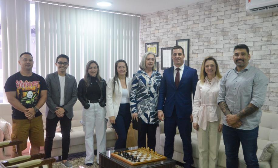 ESPC recebe visita de estudantes universitários