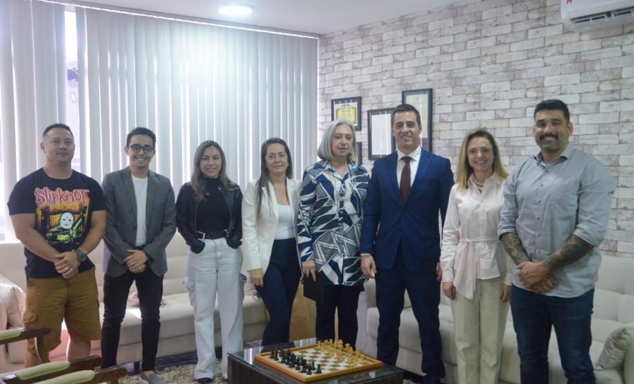 ESPC recebe visita de estudantes universitários