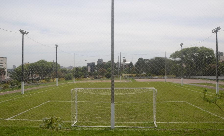 ESPC inaugura Campo de Futebol Society