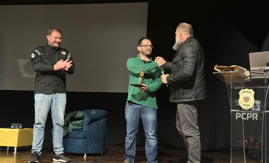 ESPC-PR promove curso inédito sobre Inteligência Artificial voltada à investigação criminal para mais de 300 policiais