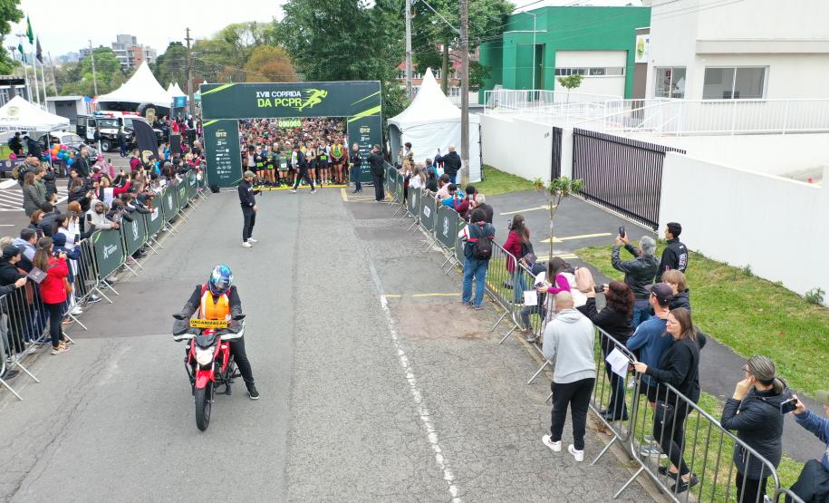 Corrida histórica celebra os 172 anos da Polícia Civil do Paraná e reúne 4,7 mil pessoas em Curitiba