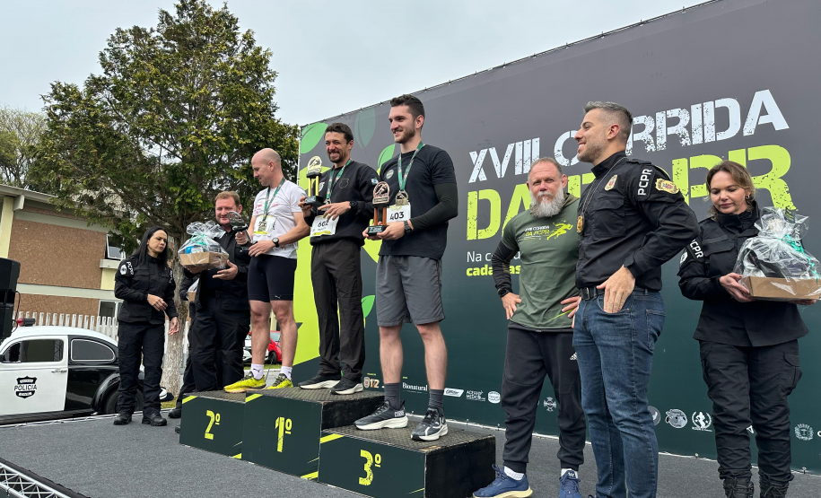 Corrida histórica celebra os 172 anos da Polícia Civil do Paraná e reúne 4,7 mil pessoas em Curitiba