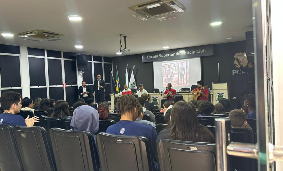 ESPC-PR realiza evento do Projeto Espelho em alusão ao Dia da Consciência Negra.
