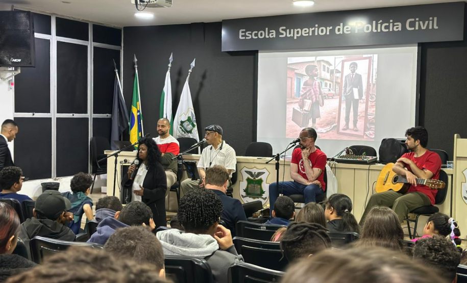 ESPC-PR realiza evento do Projeto Espelho em alusão ao Dia da Consciência Negra.
