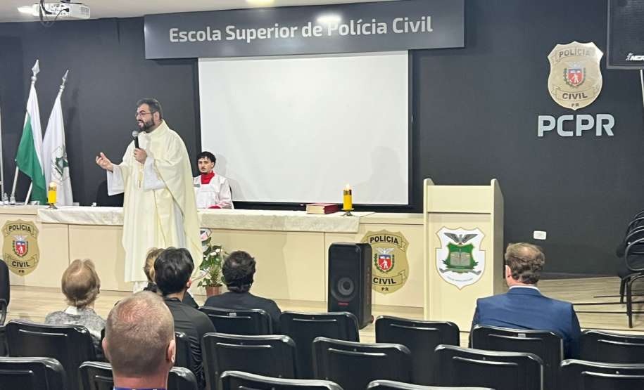 ESPC-PR realiza missa em memória de policiais civis