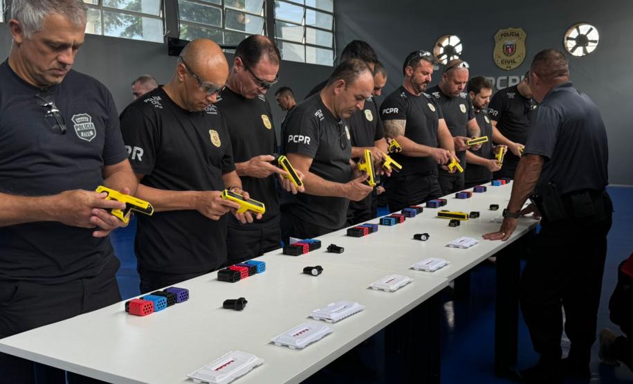 ESPC-PR capacita primeira turma descentralizada de instrutores para docência no uso de Taser 10