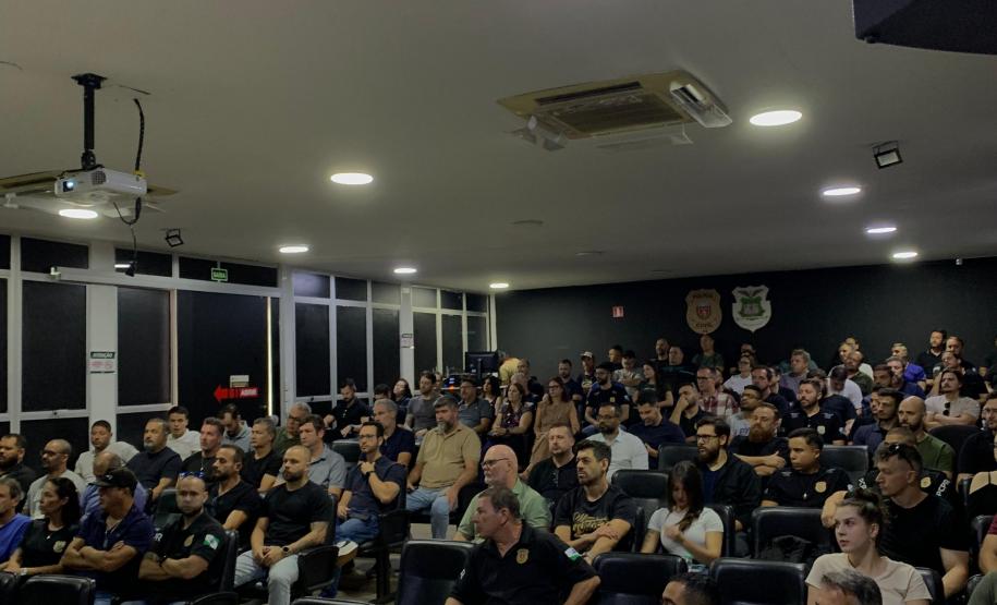 ESPC-PR capacita 230 policiais civis em técnicas de atendimento e coleta de evidências