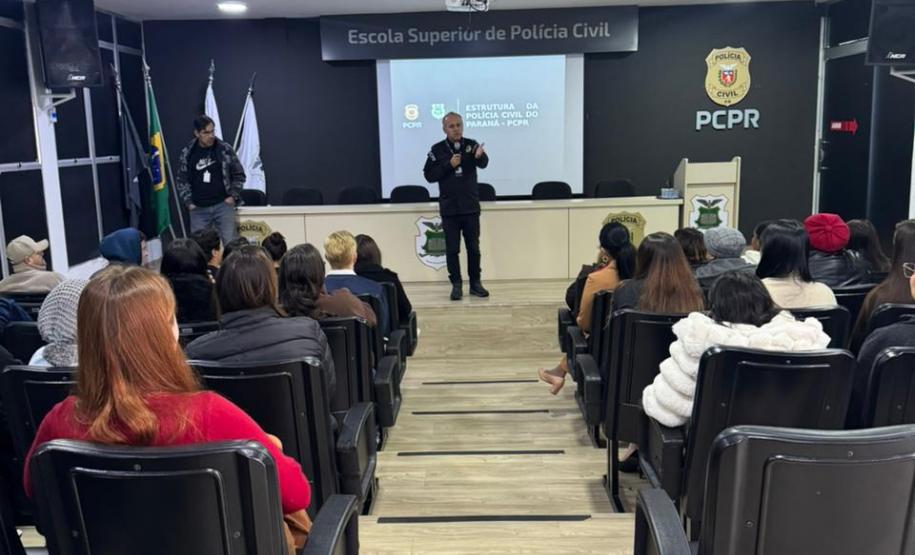 ESPC-PR recebe visita dos alunos do curso de Direito da Gran Faculdade