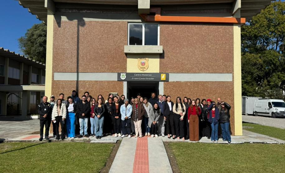 ESPC-PR recebe visita dos alunos do curso de Direito da Gran Faculdade