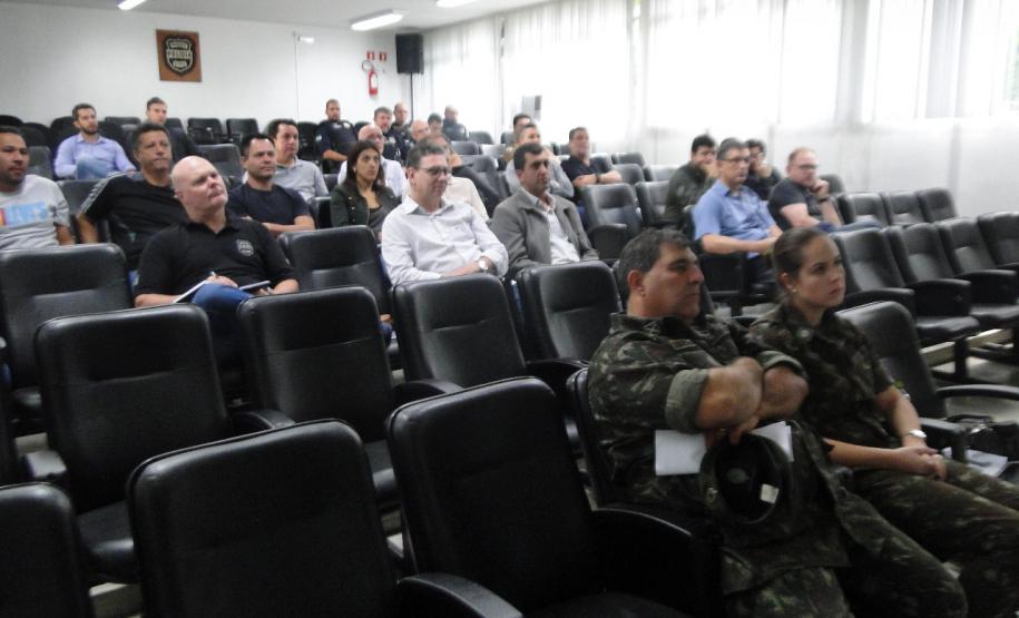arma Palestra sobre o novo R-105