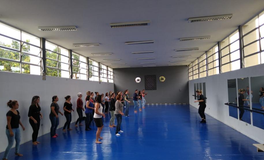 semana da mulher Dança na Semana das Mulheres