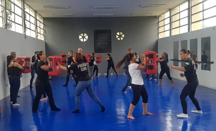 semana agitada Aula de Defesa Pessoal na Semana das Mulheres