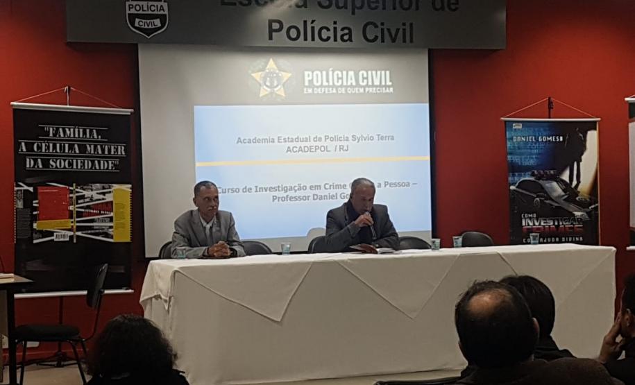 homiio Palestra sobre Investigação de Homicídio
