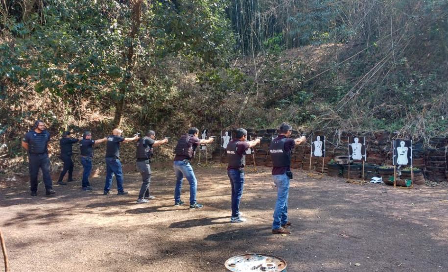 Instrução de Armamento e Tiro em Umuarama