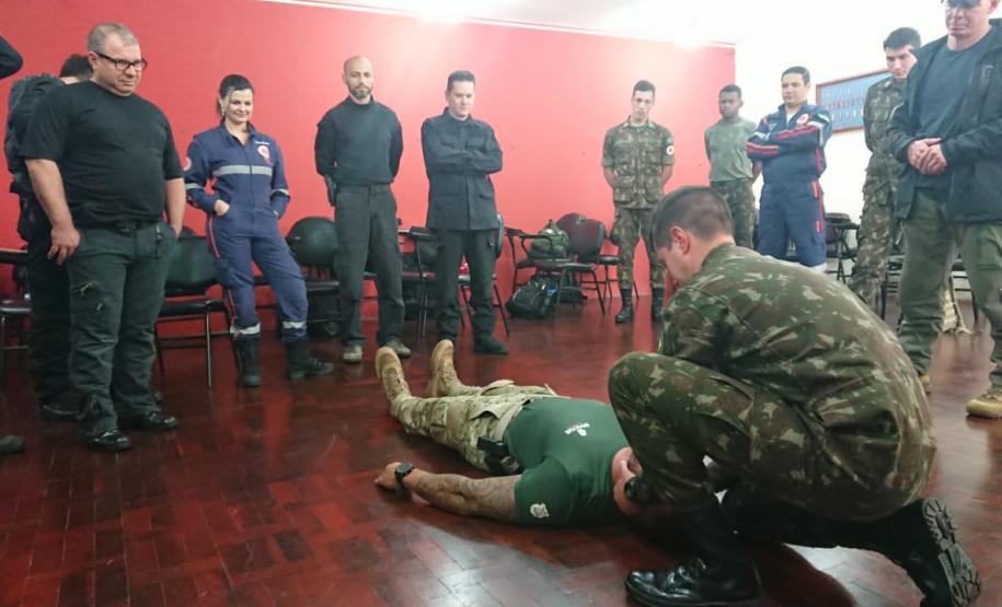 Curso de APH de combate do mês de setembro
