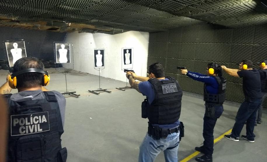 defesa pública Policiais da DPMETRO em curso de atualização em Tiro
